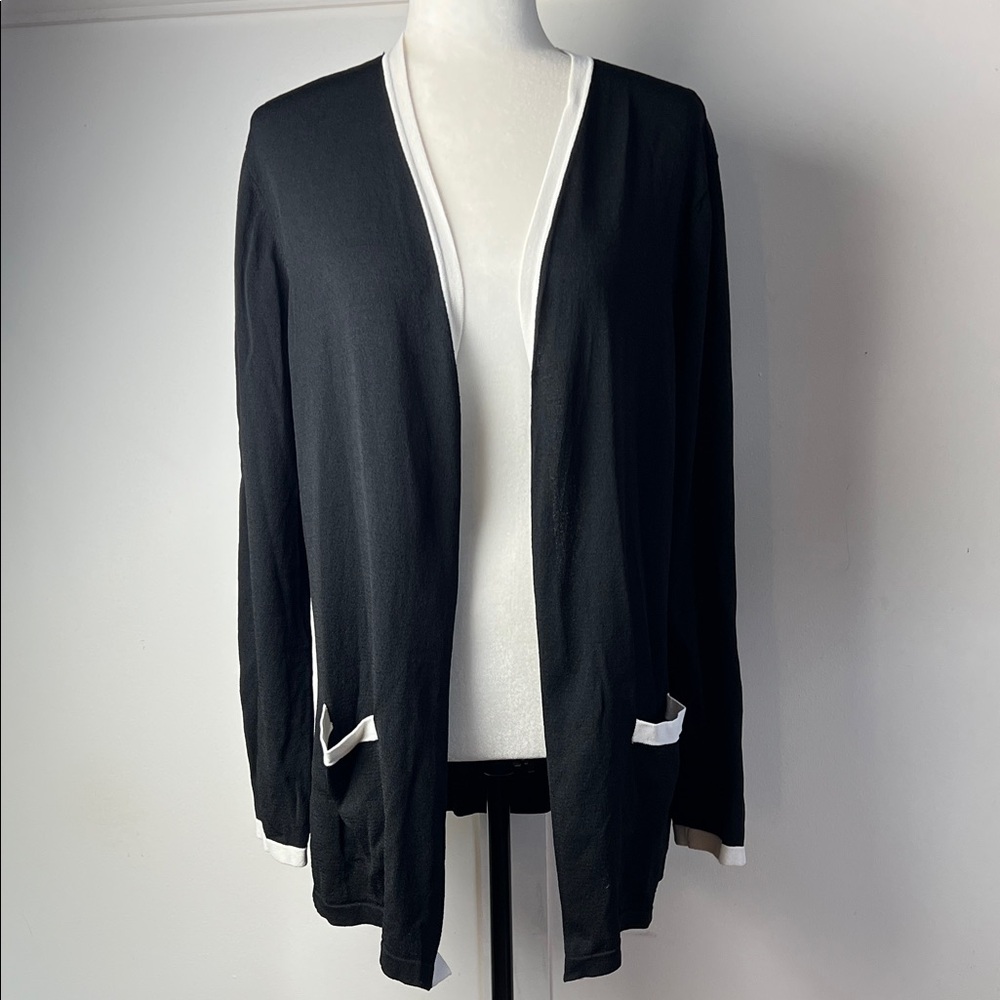 Jones New York Black Buttonless Cardigan with White Trim